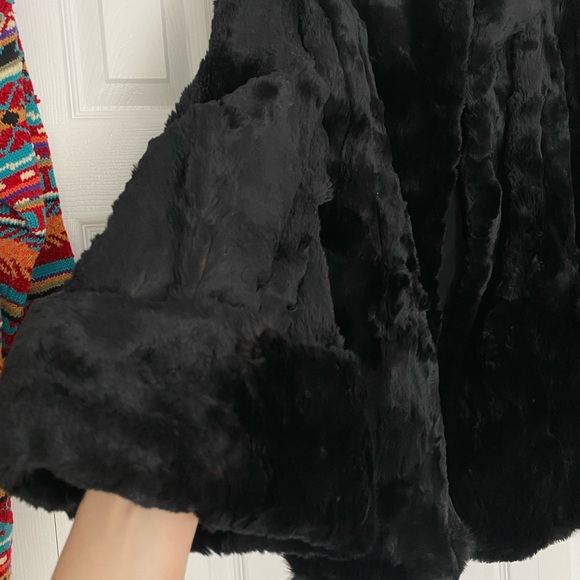 Gorgeous black furry mink coat - Picture 4 of 7